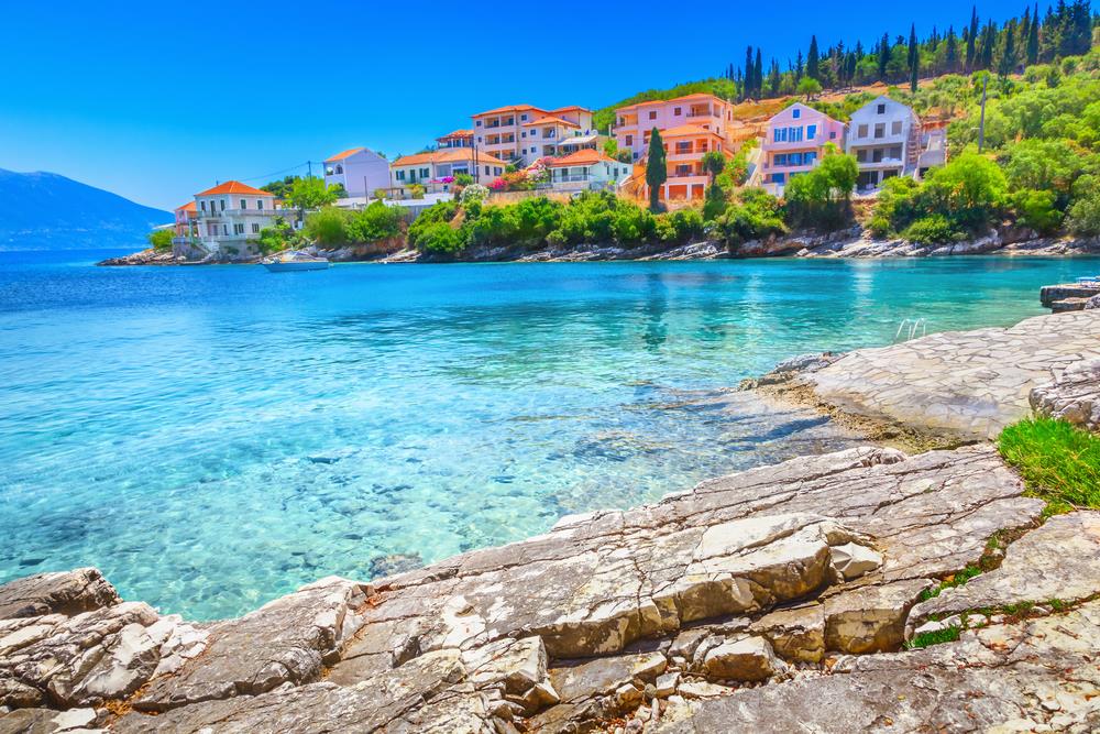 Τα πιο γραφικά χωριά των Επτανήσων…Βολτάρουμε σε πέτρινα καλντερίμια